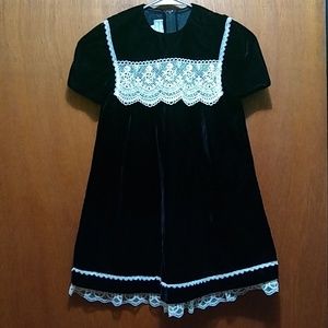 Lacey Black Velveteen Dress, size 6